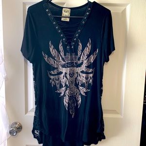 Cow skull lace detail shirt